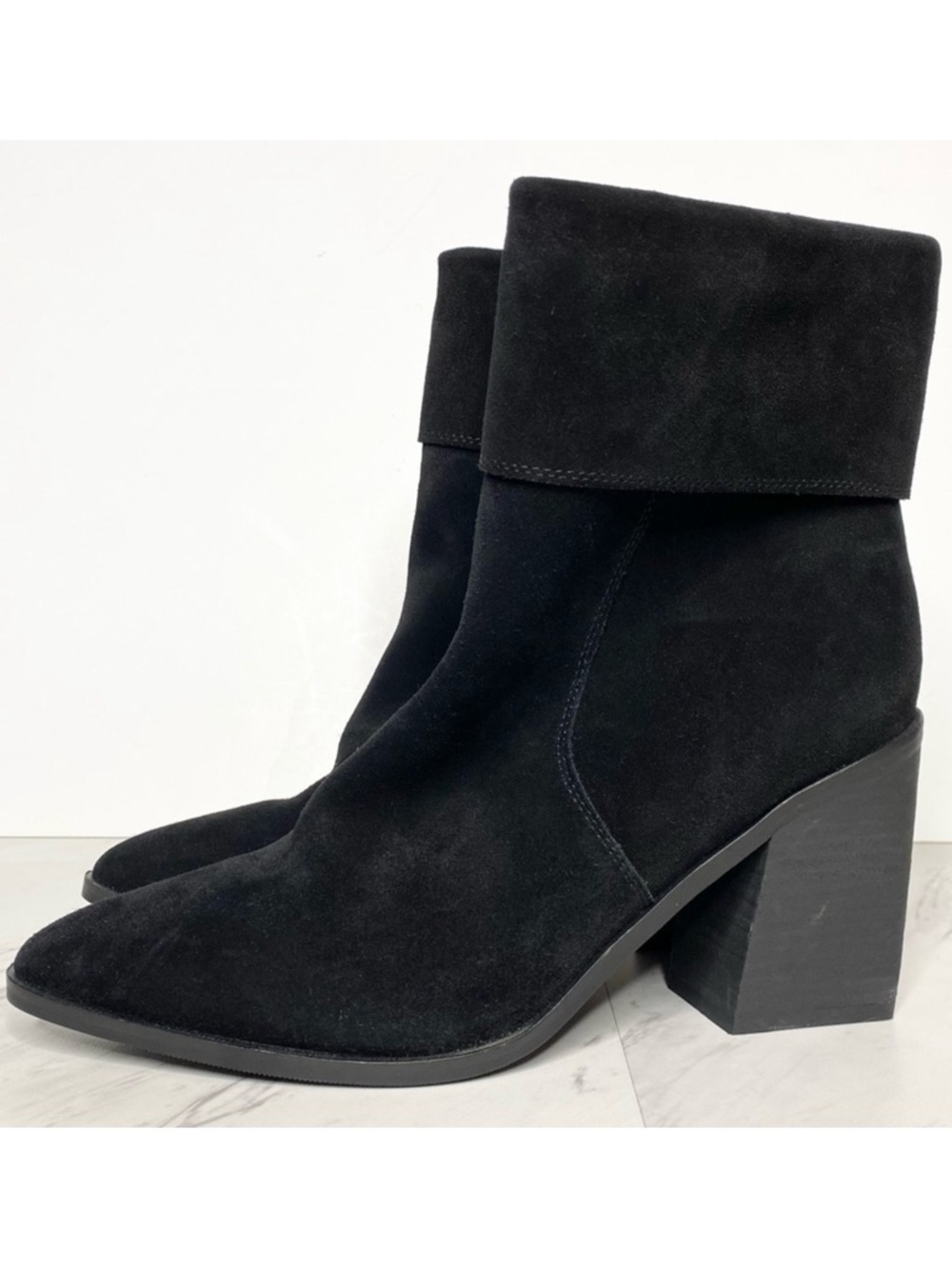 New! Blondo Sidnee Black Suede Heeled Bootie 9